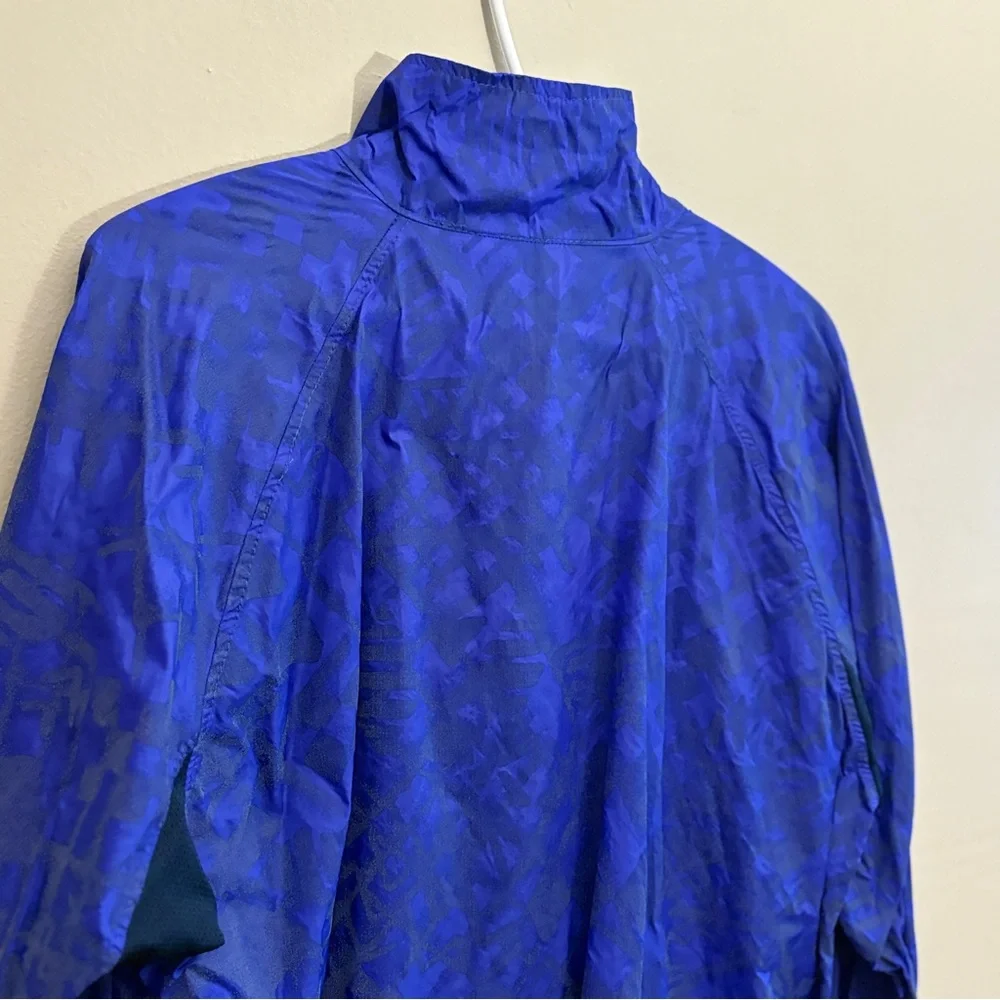 Vintage InSport High-Visibility Blue Reflective Running Jacket – Size Medium EUC - Picture 12 of 14